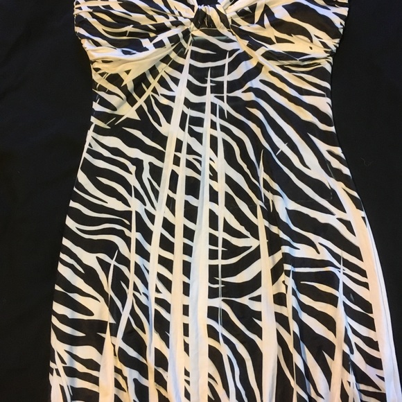 Dress - Picture 2 of 5